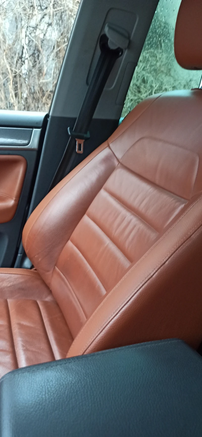 VW Touareg, снимка 9 - Автомобили и джипове - 53512975