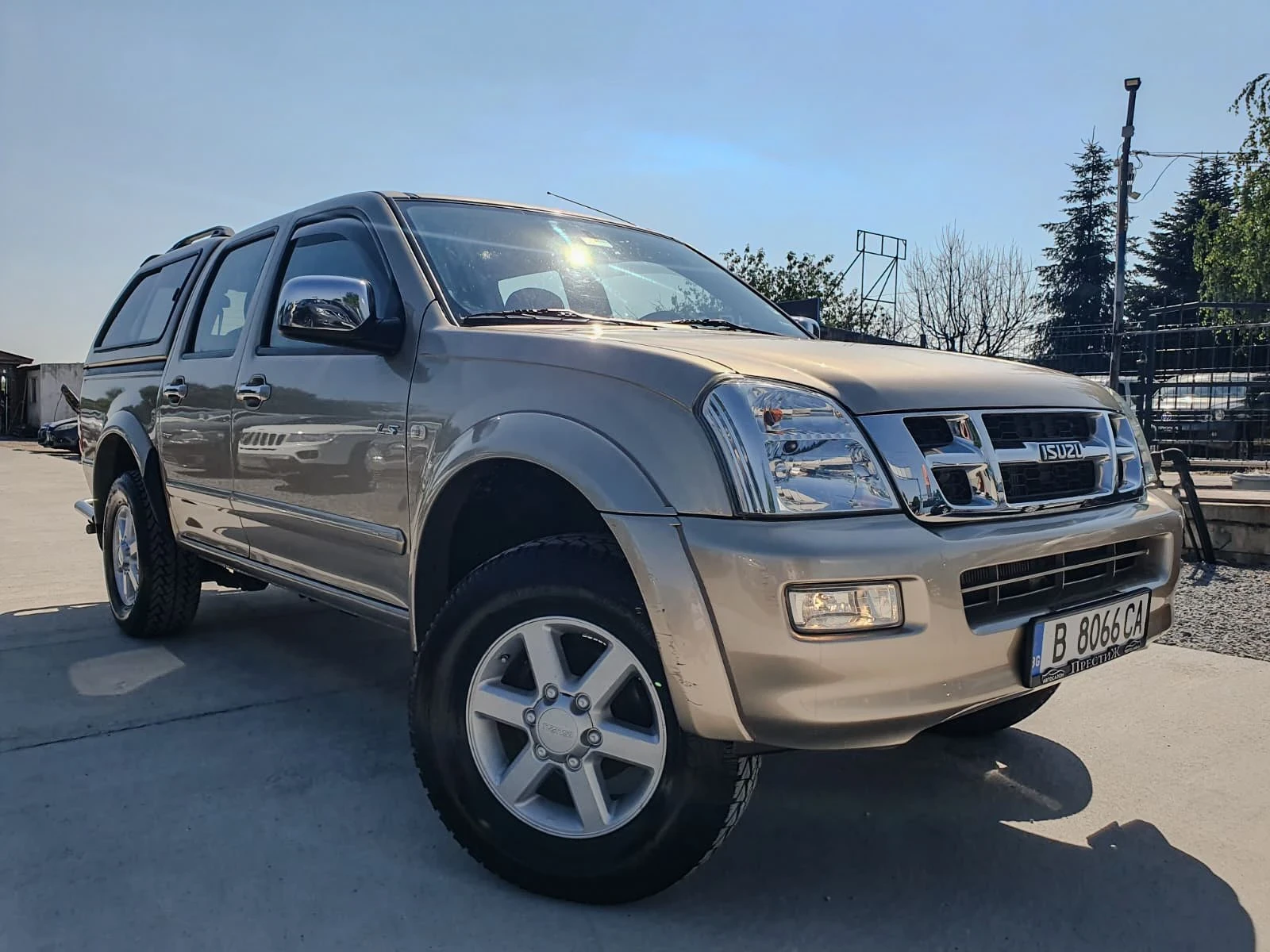 Isuzu D-max 3.0D - АВТОМАТИК -4X4 - изображение 3