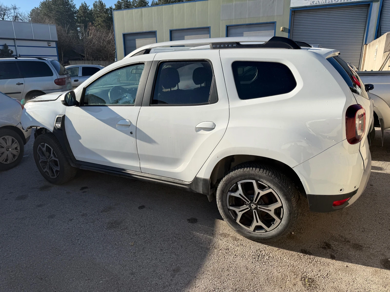 Dacia Duster 1.5dci 90000 km - изображение 2