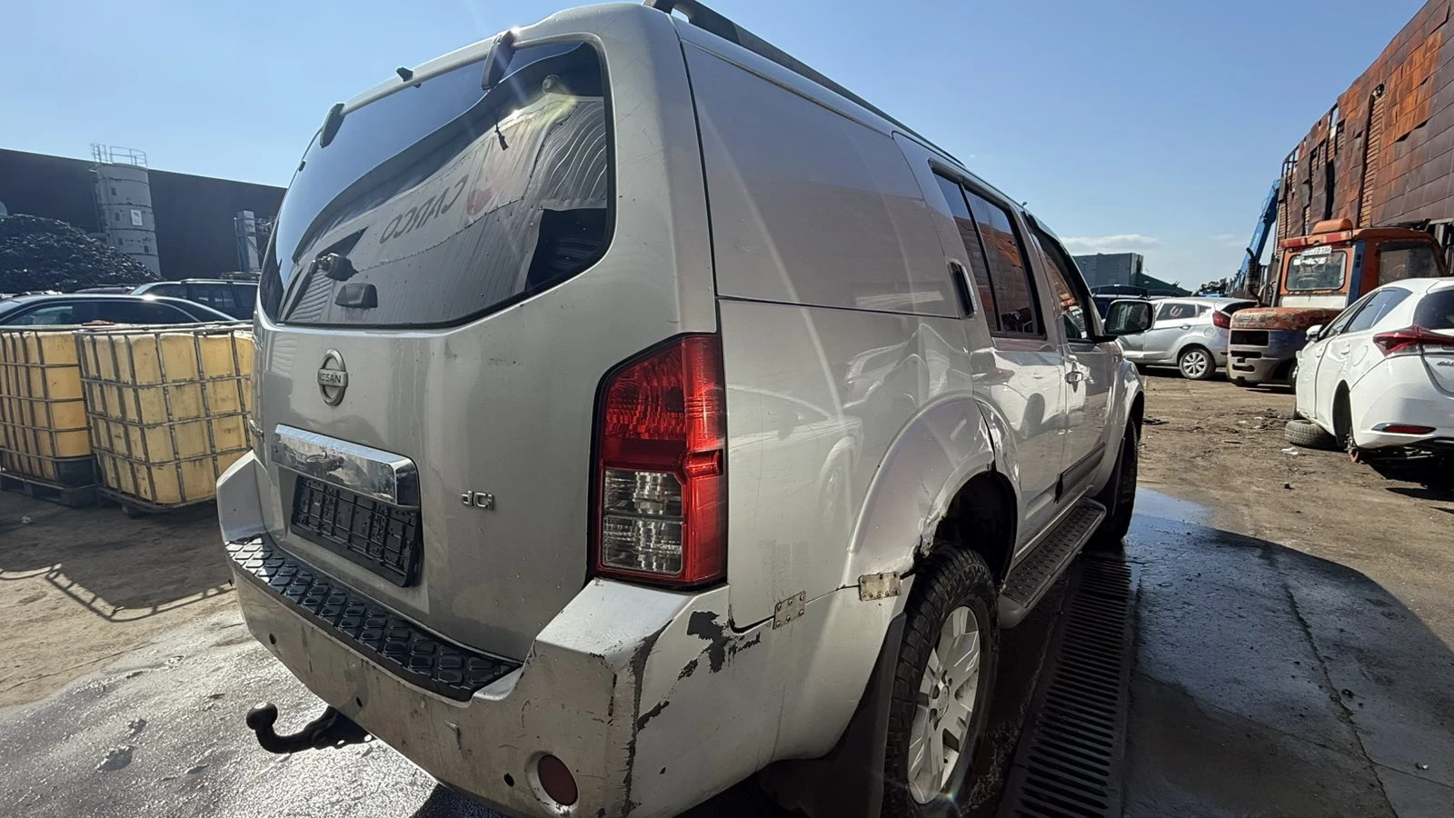 Nissan Pathfinder, снимка 3 - Автомобили и джипове - 54186683