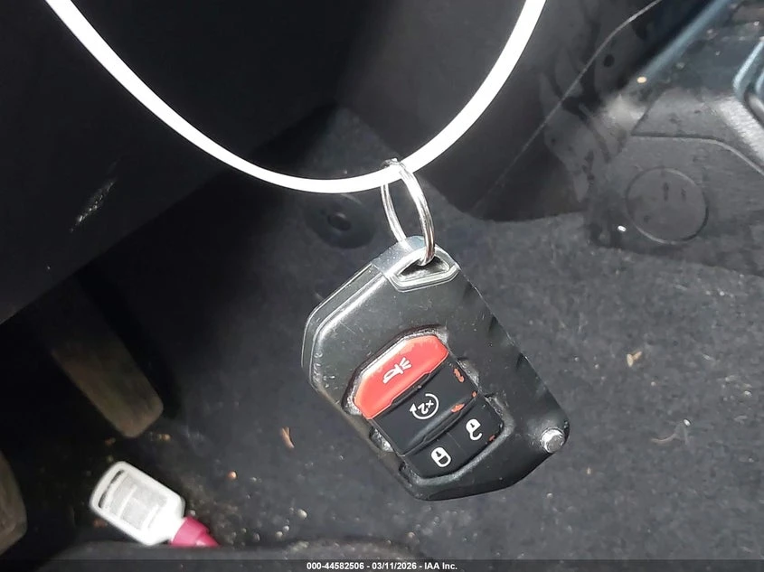 Jeep Avenger 2.0L I-4 DI, DOHC, TURBO, 270HP 4X4 Drive | Mobile.bg � ����������� 11