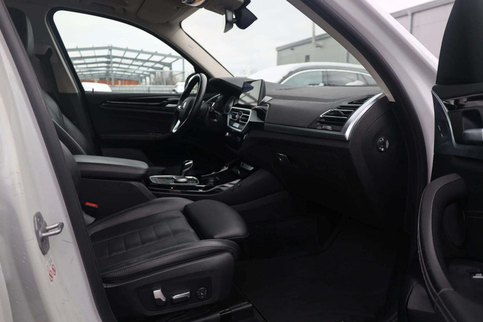 BMW X3 20d xDrive SitzKlima KAM LED KeyStart 19Zoll LEDER | Mobile.bg � ����������� 7