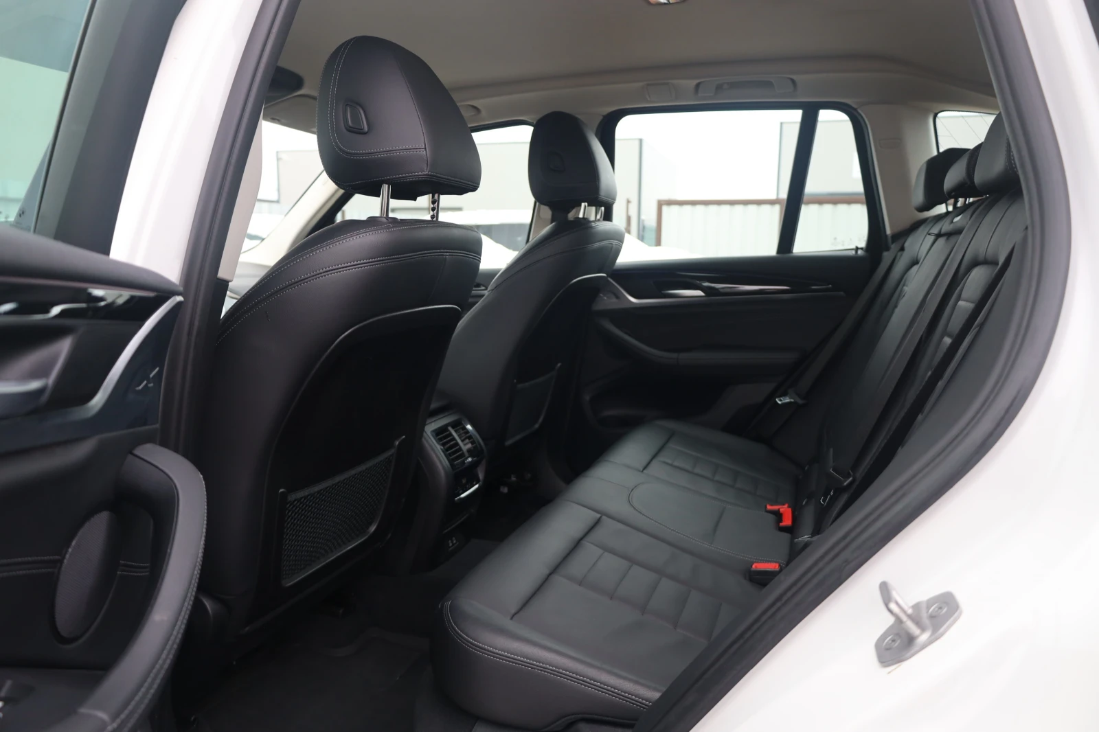 BMW X3 20d xDrive SitzKlima KAM LED KeyStart 19Zoll LEDER | Mobile.bg � ����������� 10