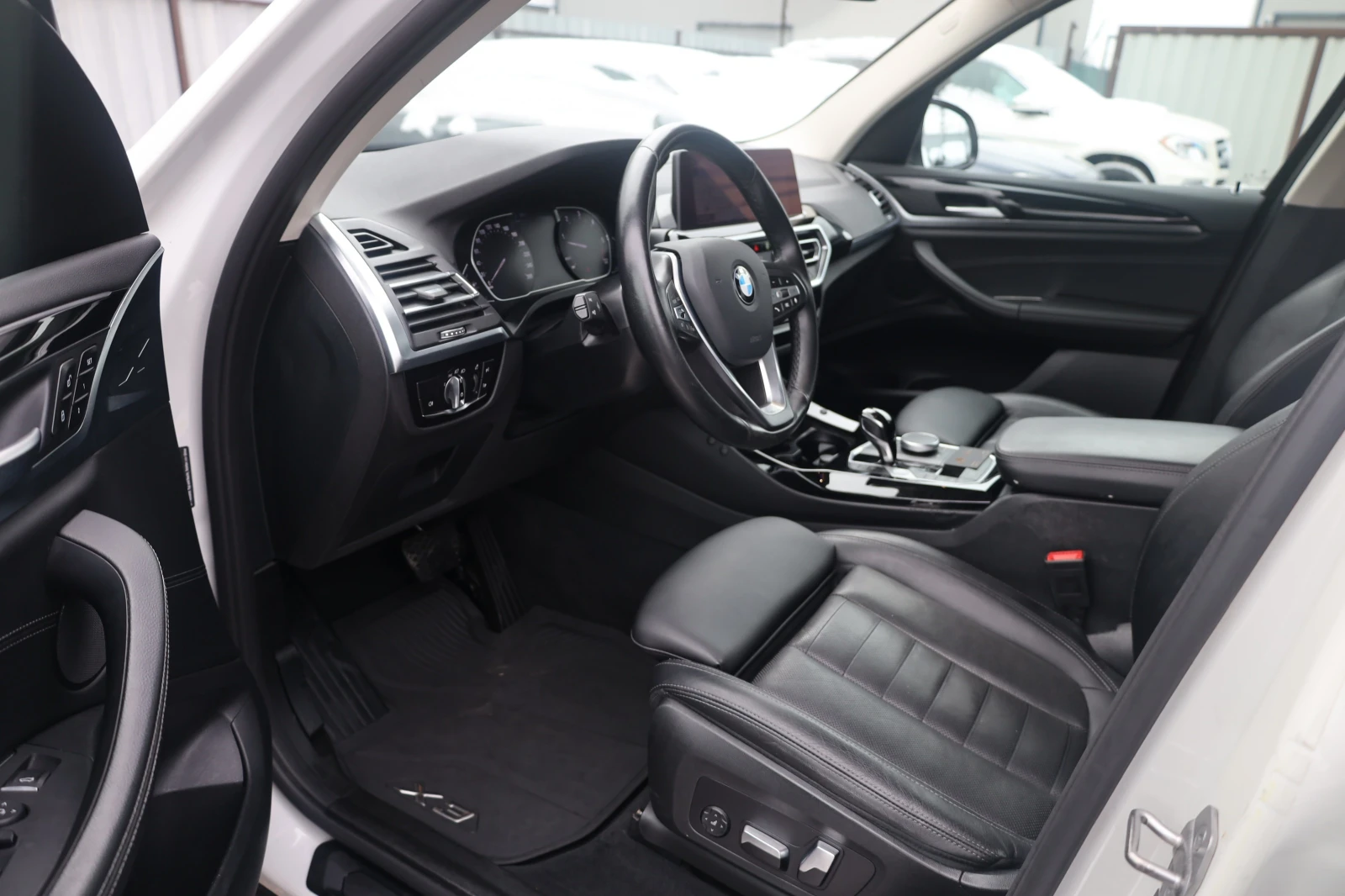 BMW X3 20d xDrive SitzKlima KAM LED KeyStart 19Zoll LEDER | Mobile.bg � ����������� 11