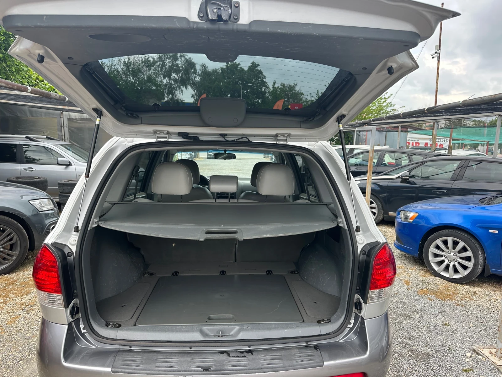 Hyundai Santa fe 2.0 CRDI-125 k.s.-АВТОМАТИК, снимка 7 - Автомобили и джипове - 54644455