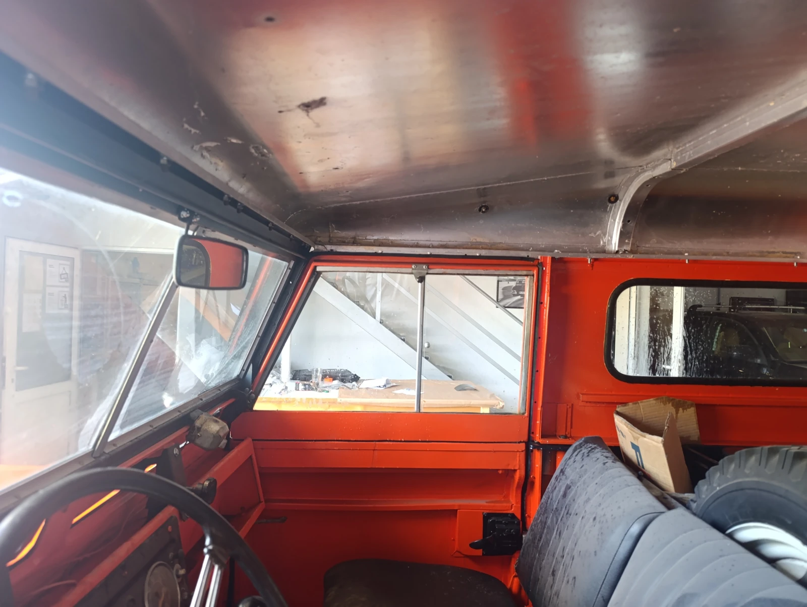 Land Rover Defender Santana Series IIA, снимка 11 - Автомобили и джипове - 55059145