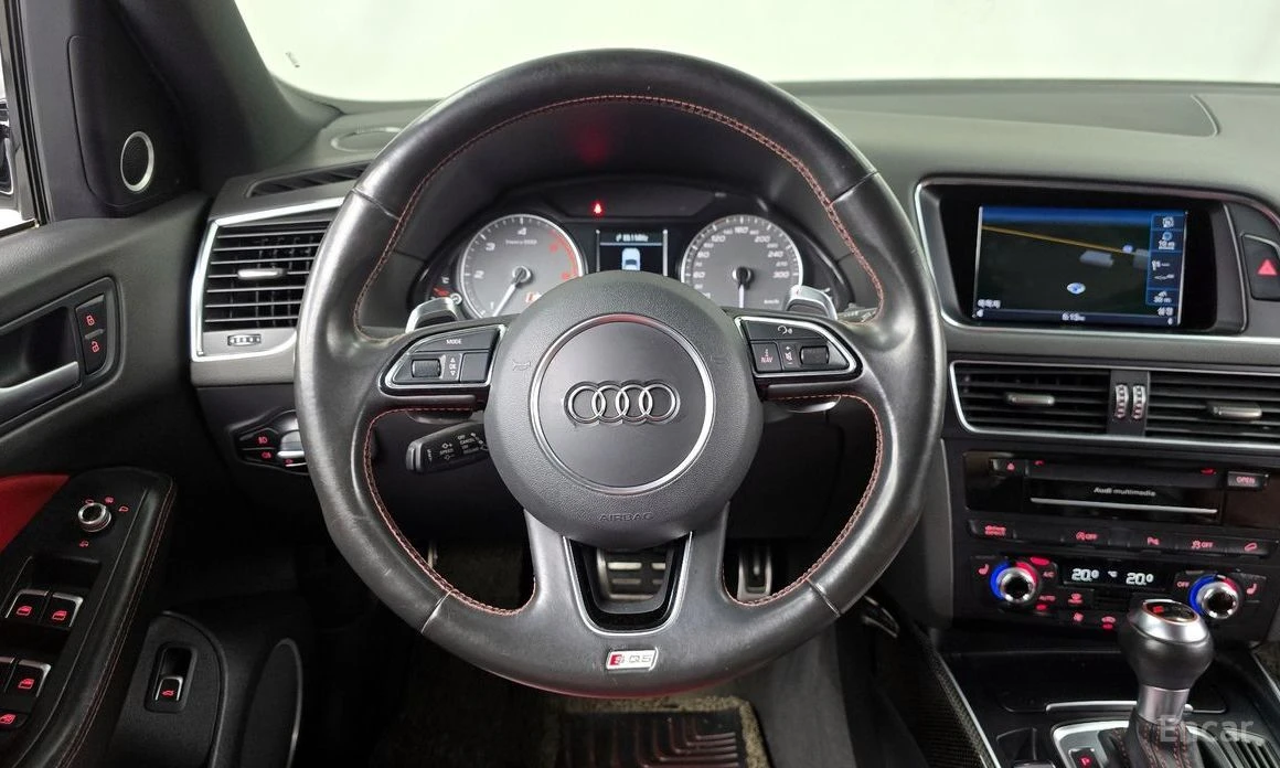 Audi SQ5, снимка 13 - Автомобили и джипове - 55163623