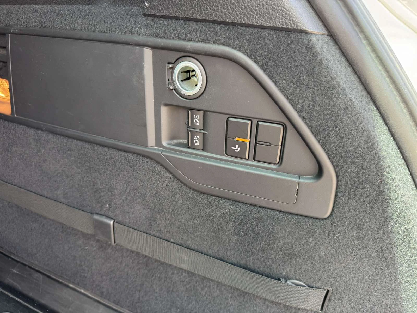 VW Touareg 3.0 TDI 204hp, снимка 16 - Автомобили и джипове - 55277502
