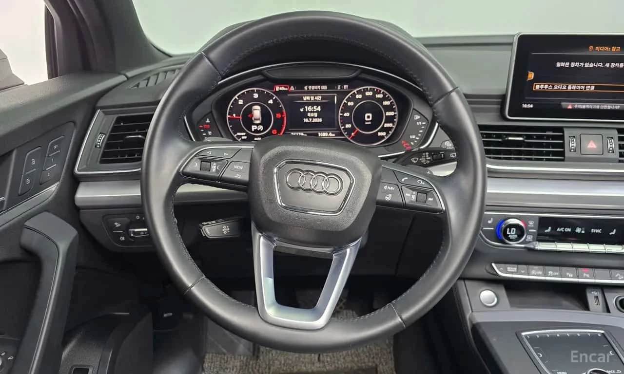 Audi Q5 * 40 TDI Quattro Premium * CARFAX * ЦЕНА ДО БГ, снимка 13 - Автомобили и джипове - 55508463