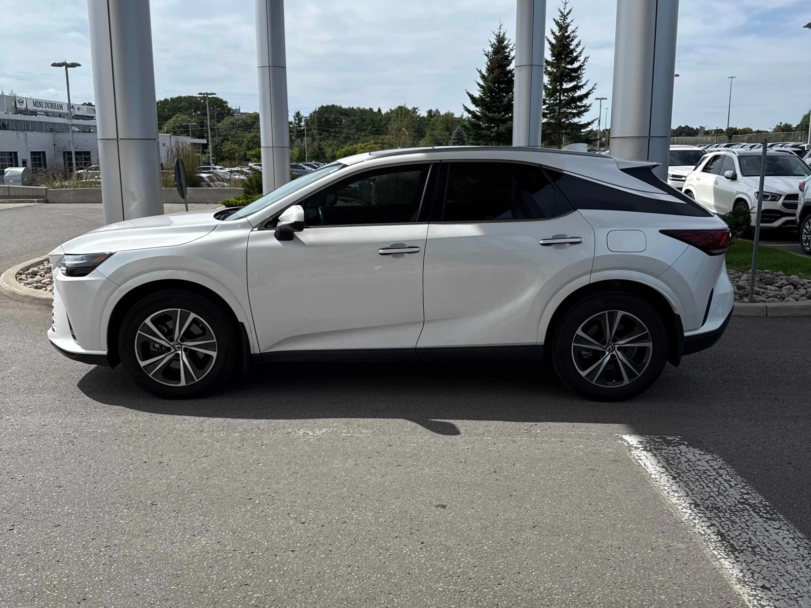 Lexus RX 350h * CARFAX * ОПЦИЯ ЗА ФИНАНСИРАНЕ, снимка 2 - Автомобили и джипове - 56062829