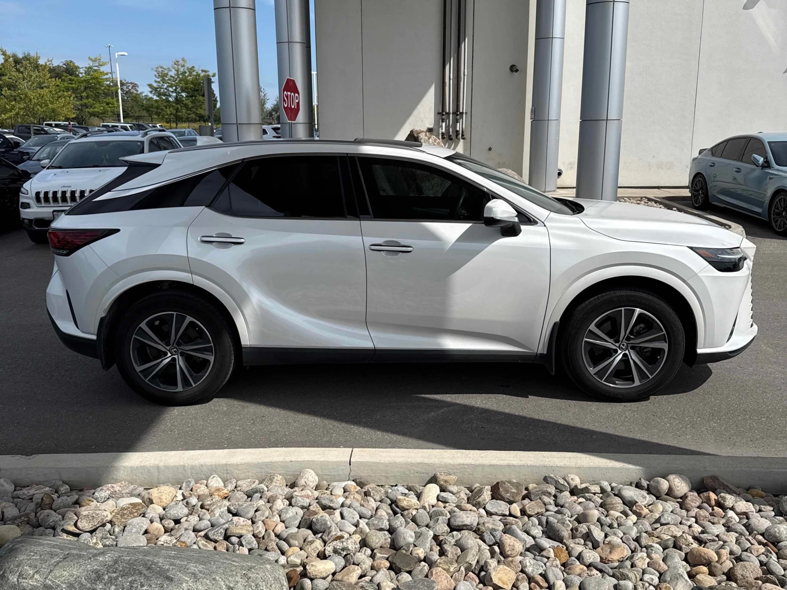 Lexus RX 350h * CARFAX * ОПЦИЯ ЗА ФИНАНСИРАНЕ, снимка 3 - Автомобили и джипове - 56062829