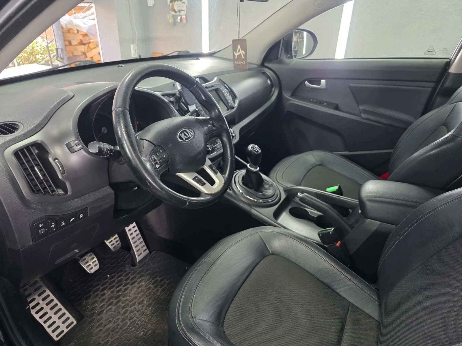 Kia Sportage, снимка 10 - Автомобили и джипове - 56247588