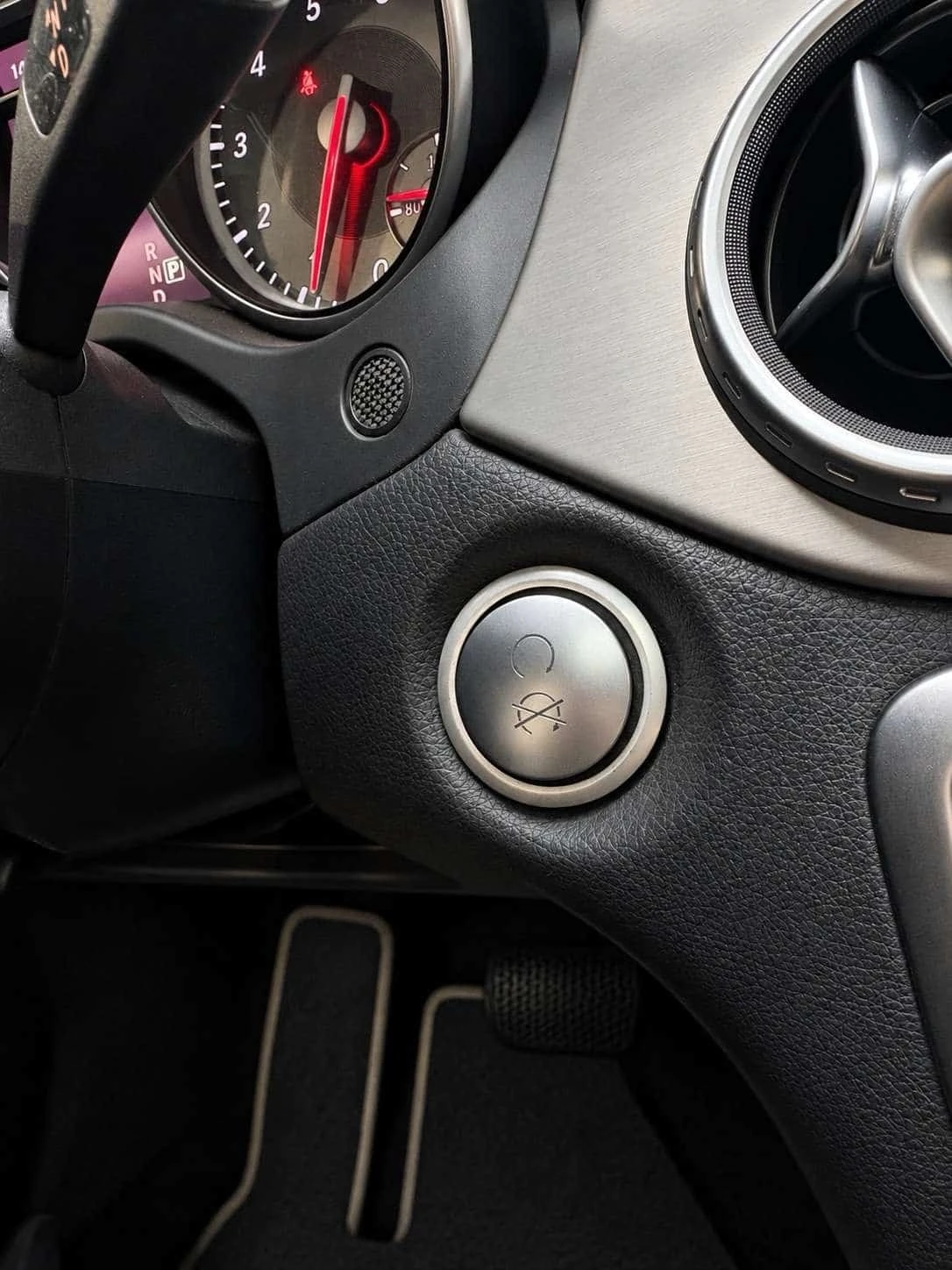 Mercedes-Benz GLA 250 4MATIC 4dr  CARFAX | Mobile.bg � ����������� 12