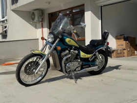  Suzuki Intruder