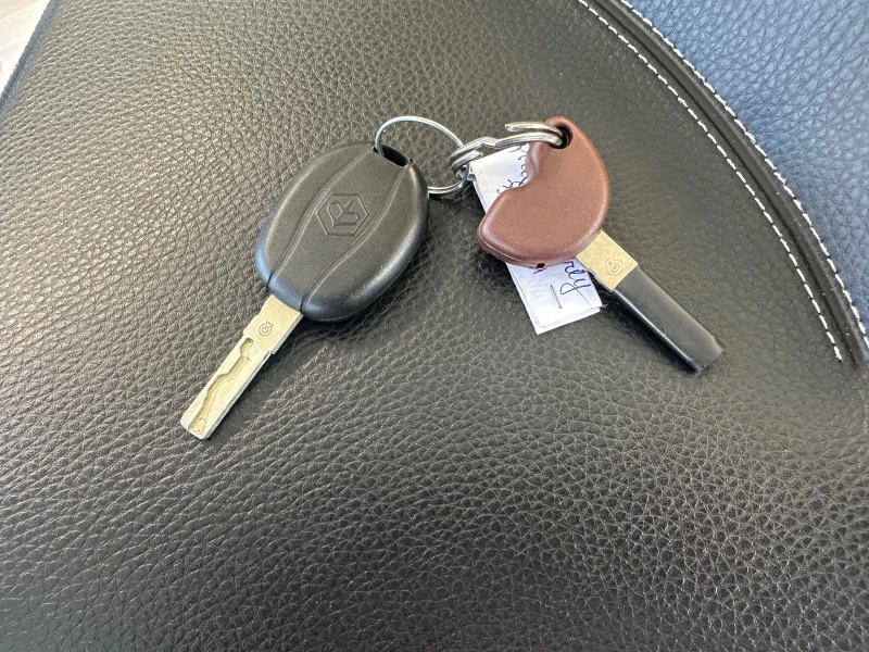 Piaggio Beverly 350S ABS/ASR/LED 2020г., снимка 6 - Мотоциклети и мототехника - 52937768