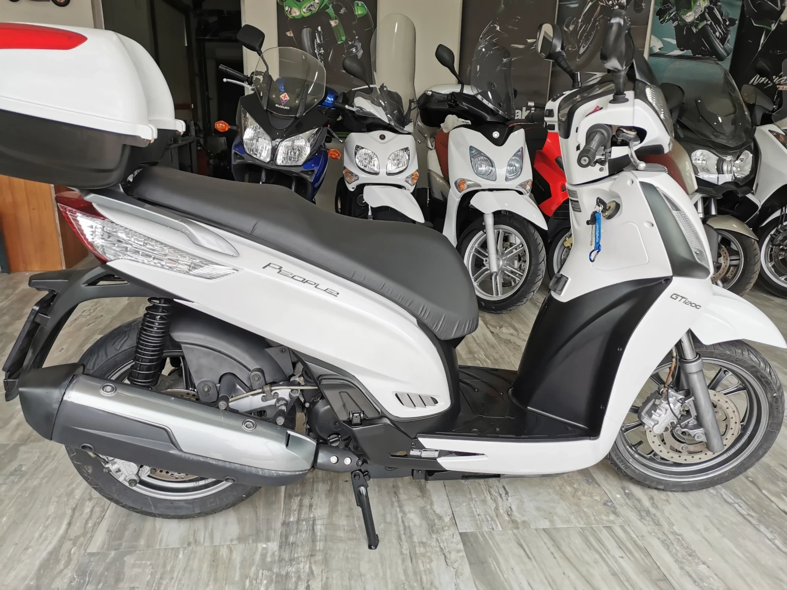 Kymco People GT200i - изображение 2