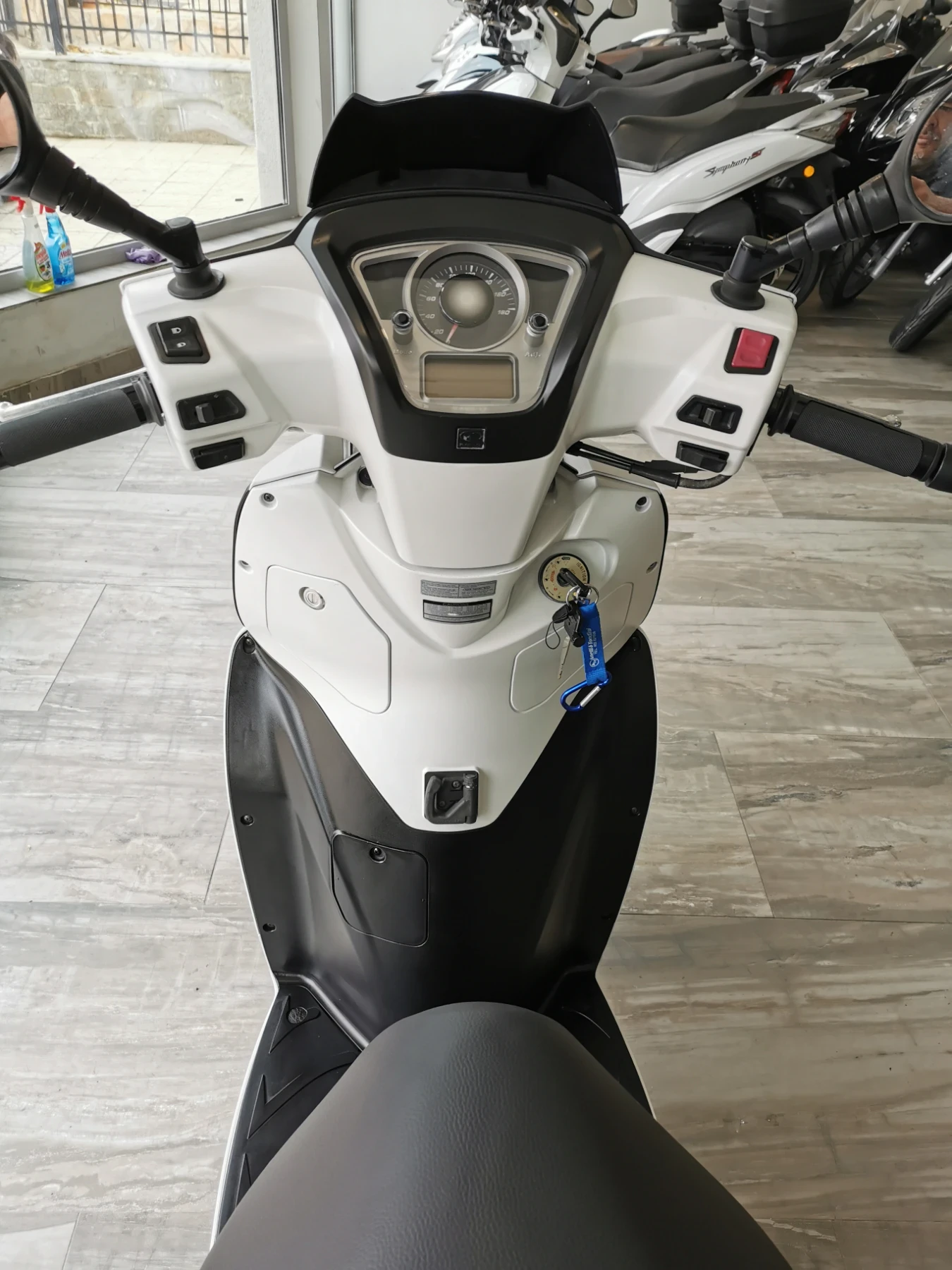 Kymco People GT200i - изображение 10