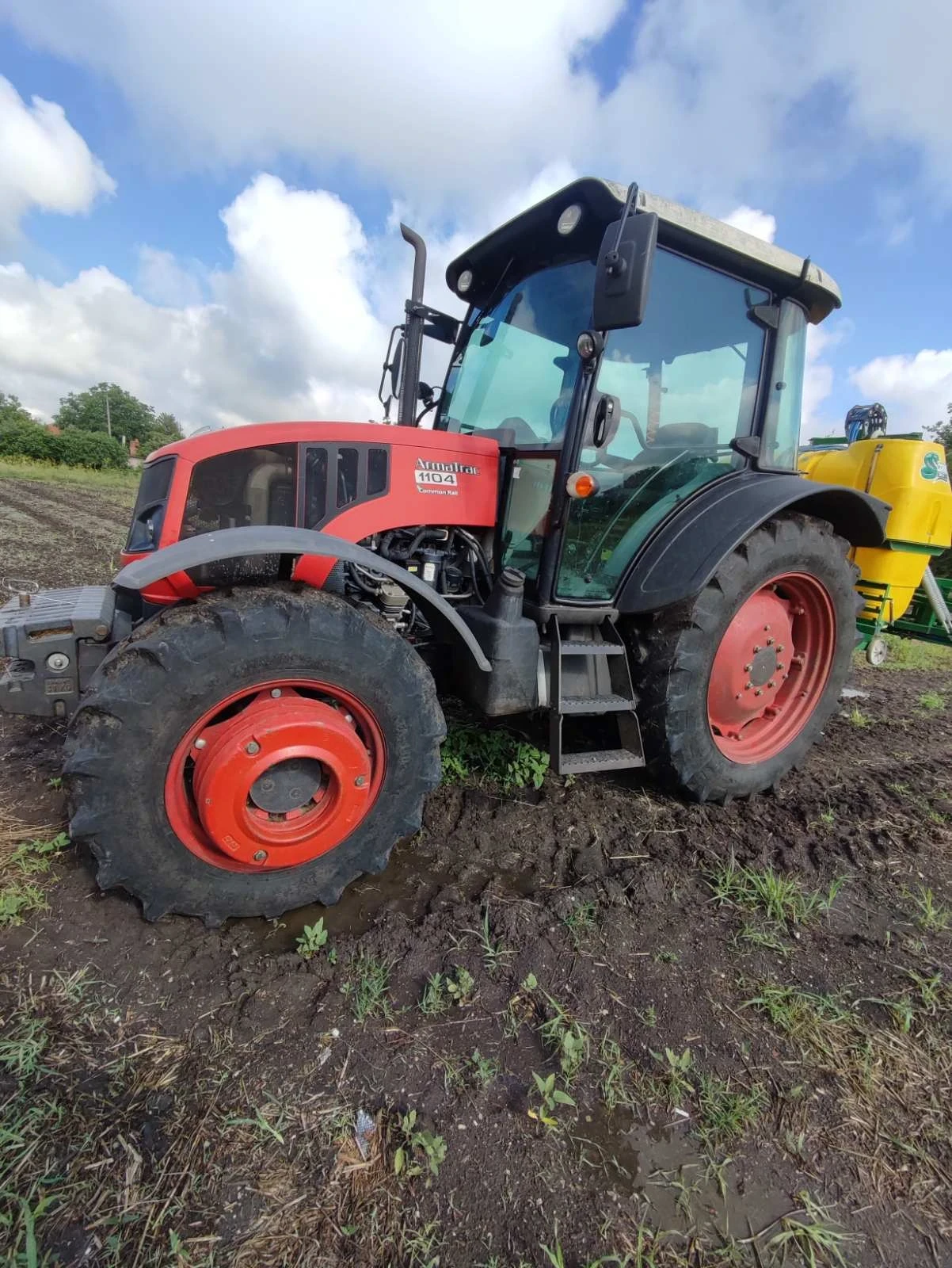 Трактор Armatrac 1104, снимка 2 - Селскостопанска техника - 56373541
