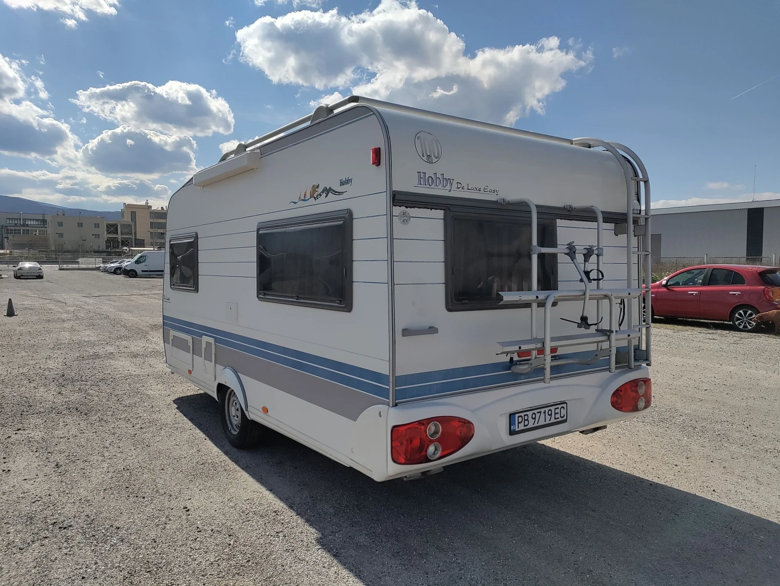 Каравана Hobby DeLuxe 440 Газов Бойлер Душ Форселт, снимка 4 - Каравани и кемпери - 54533432