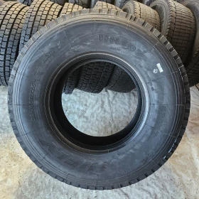 Гуми, снимка 7