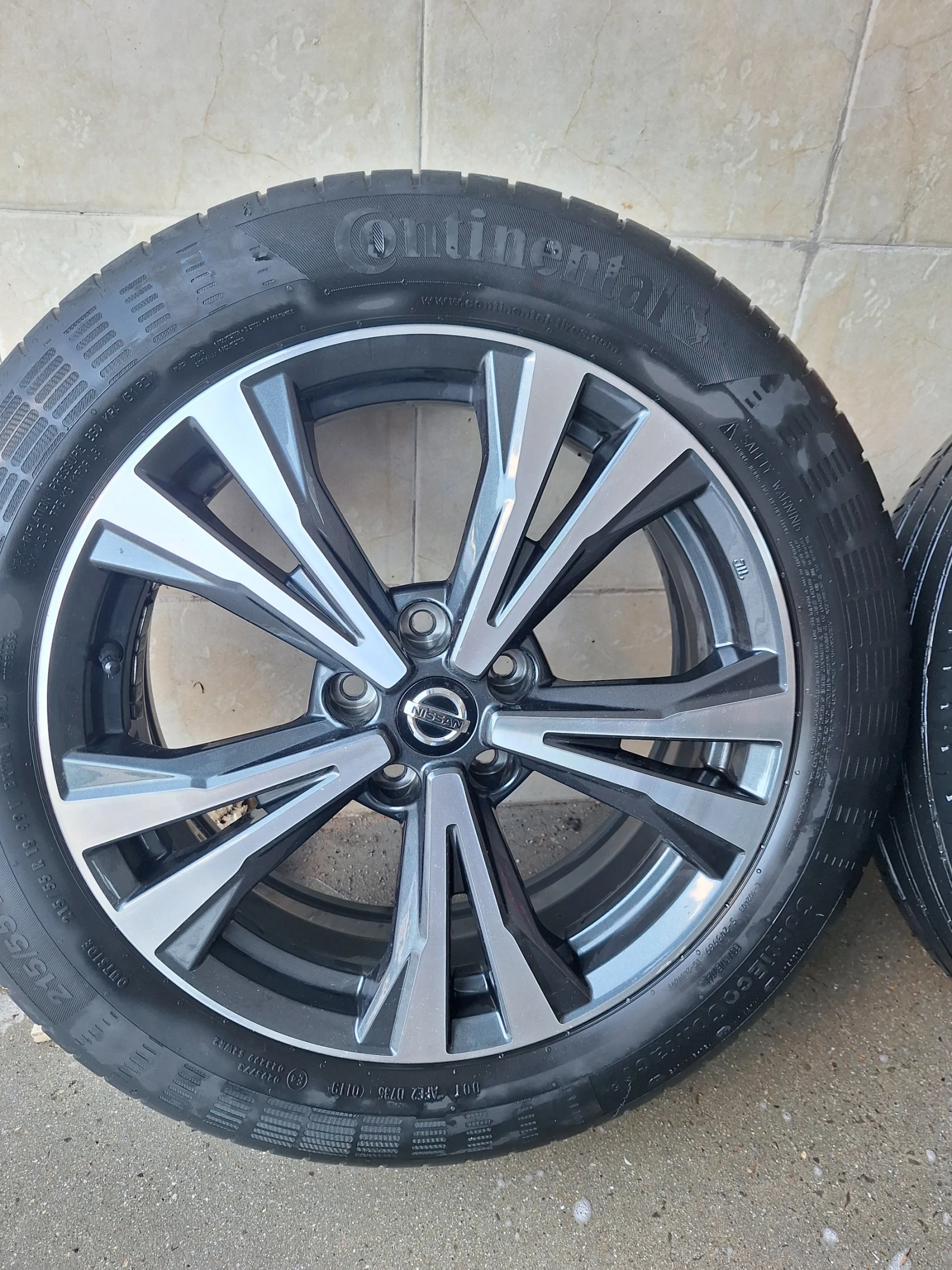 Гуми с джанти Continental 215/55R18, снимка 3 - Гуми и джанти - 54903160
