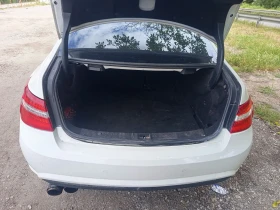 Mercedes-Benz E 220, снимка 13