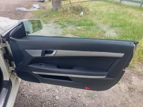 Mercedes-Benz E 220, снимка 11