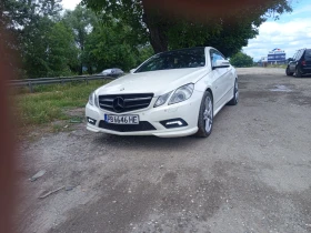 Mercedes-Benz E 220, снимка 1