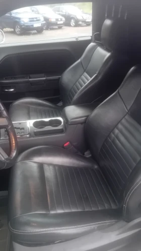 Dodge Challenger 5.7 hemi , снимка 4