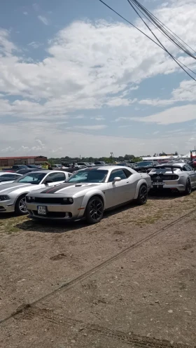 Dodge Challenger 5.7 hemi , снимка 1