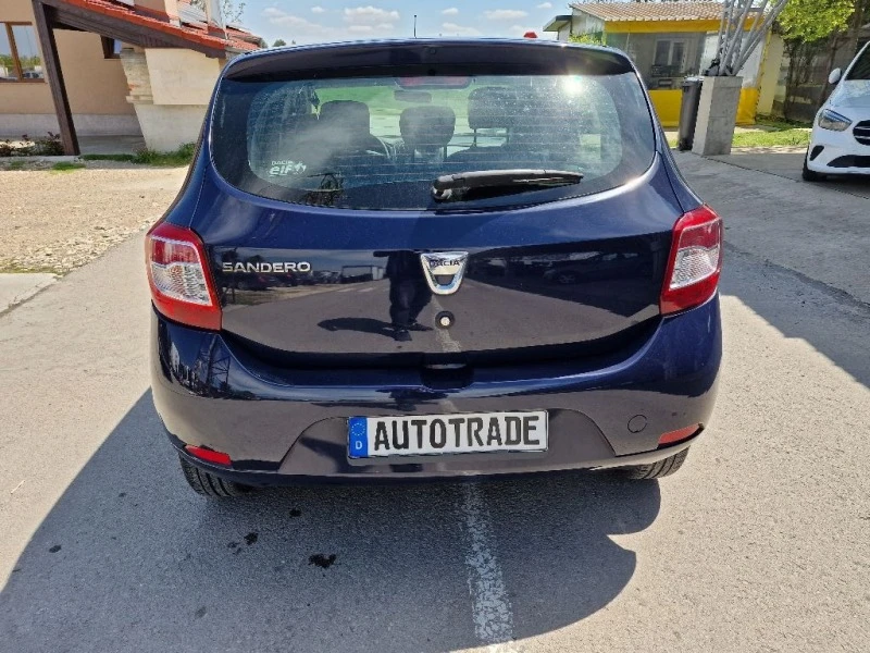 Dacia Sandero 1.2i 27000КМ!, снимка 6 - Автомобили и джипове - 40527374