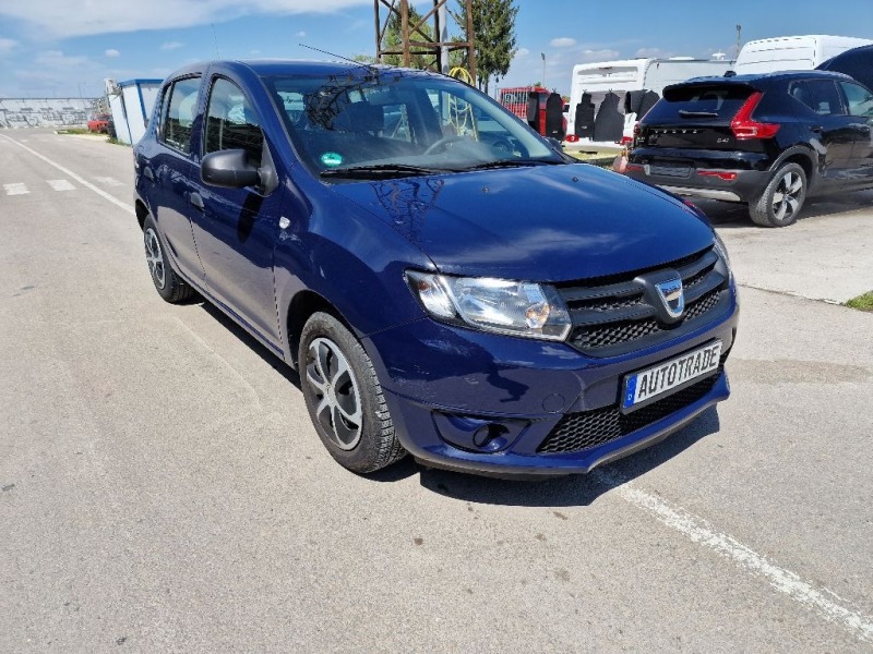Dacia Sandero 1.2i 27000КМ!, снимка 3 - Автомобили и джипове - 40527374
