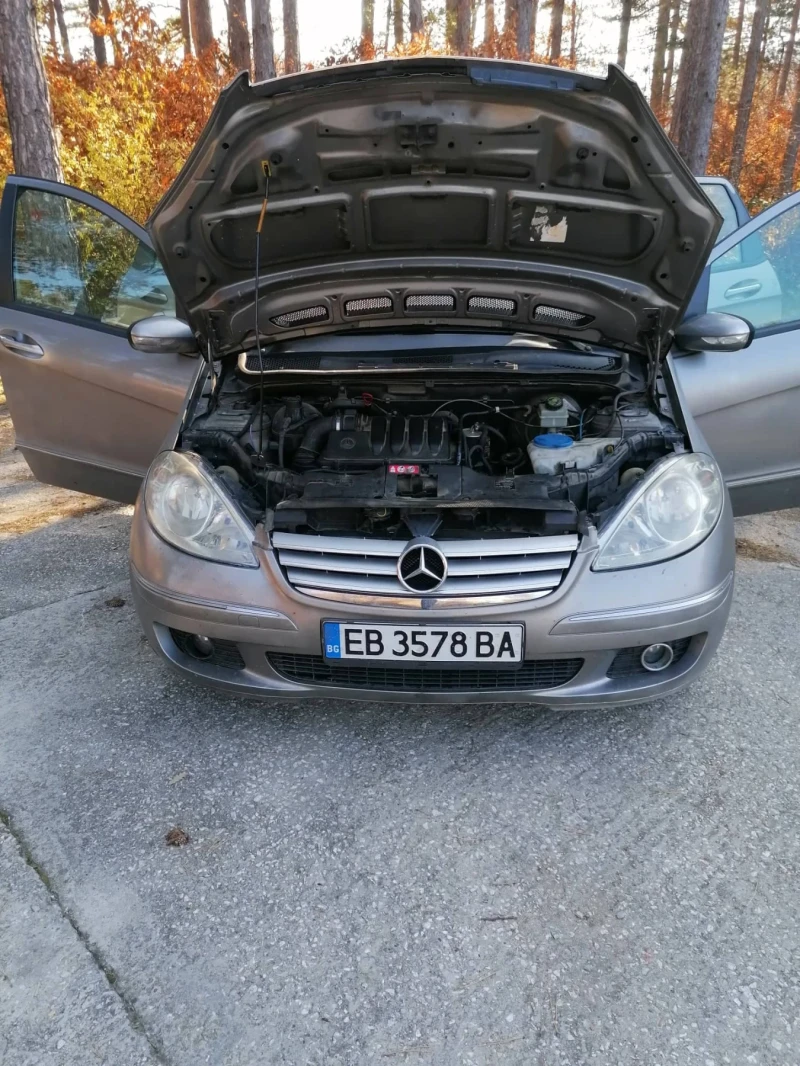 Mercedes-Benz A 180, снимка 6 - Автомобили и джипове - 47378308