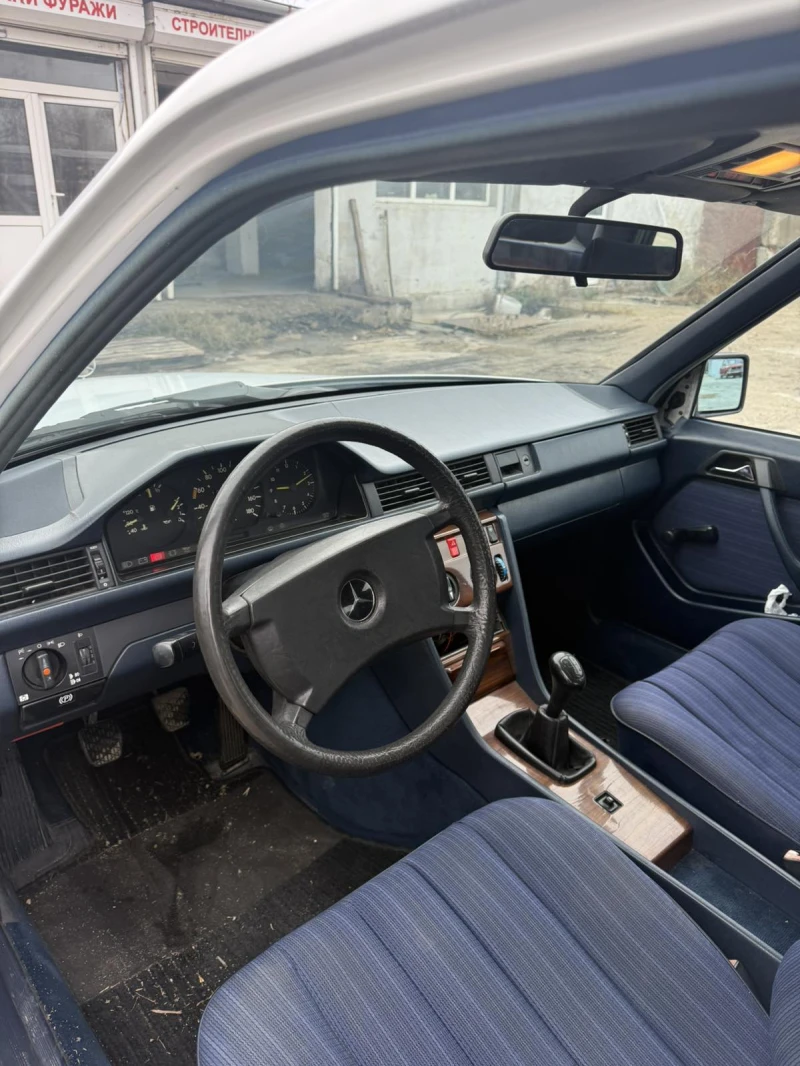 Mercedes-Benz 200 124, снимка 5 - Автомобили и джипове - 48012818