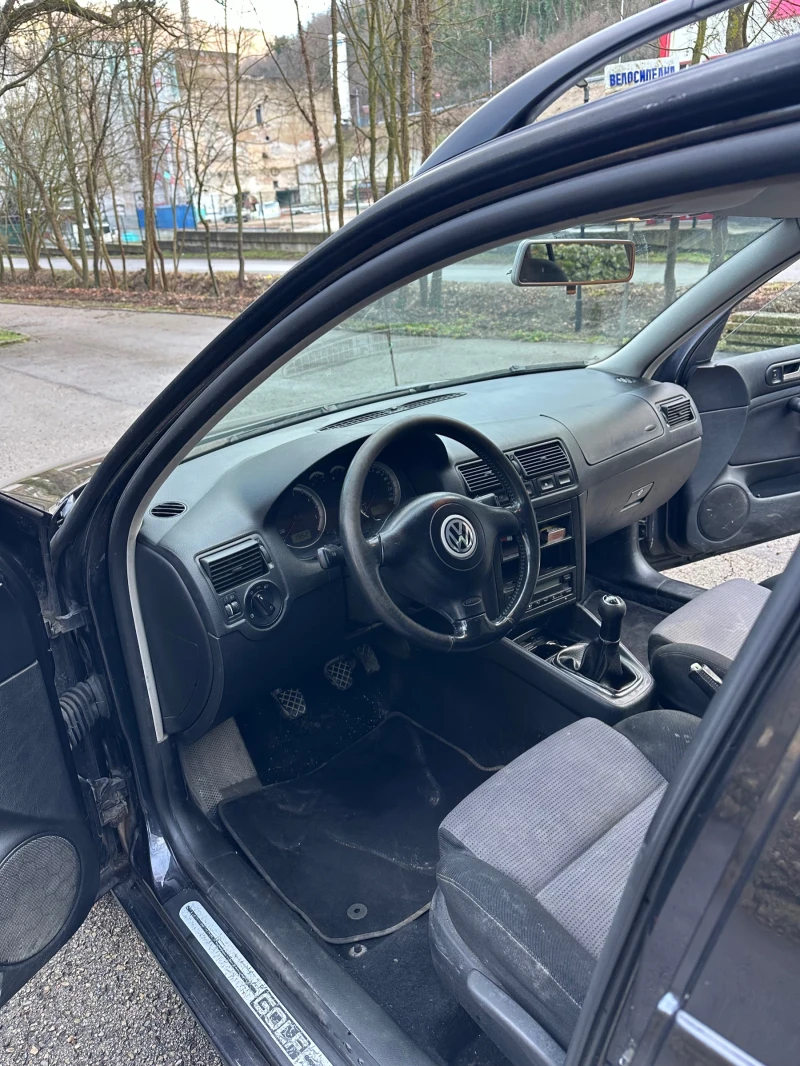 VW Golf, снимка 7 - Автомобили и джипове - 48603359