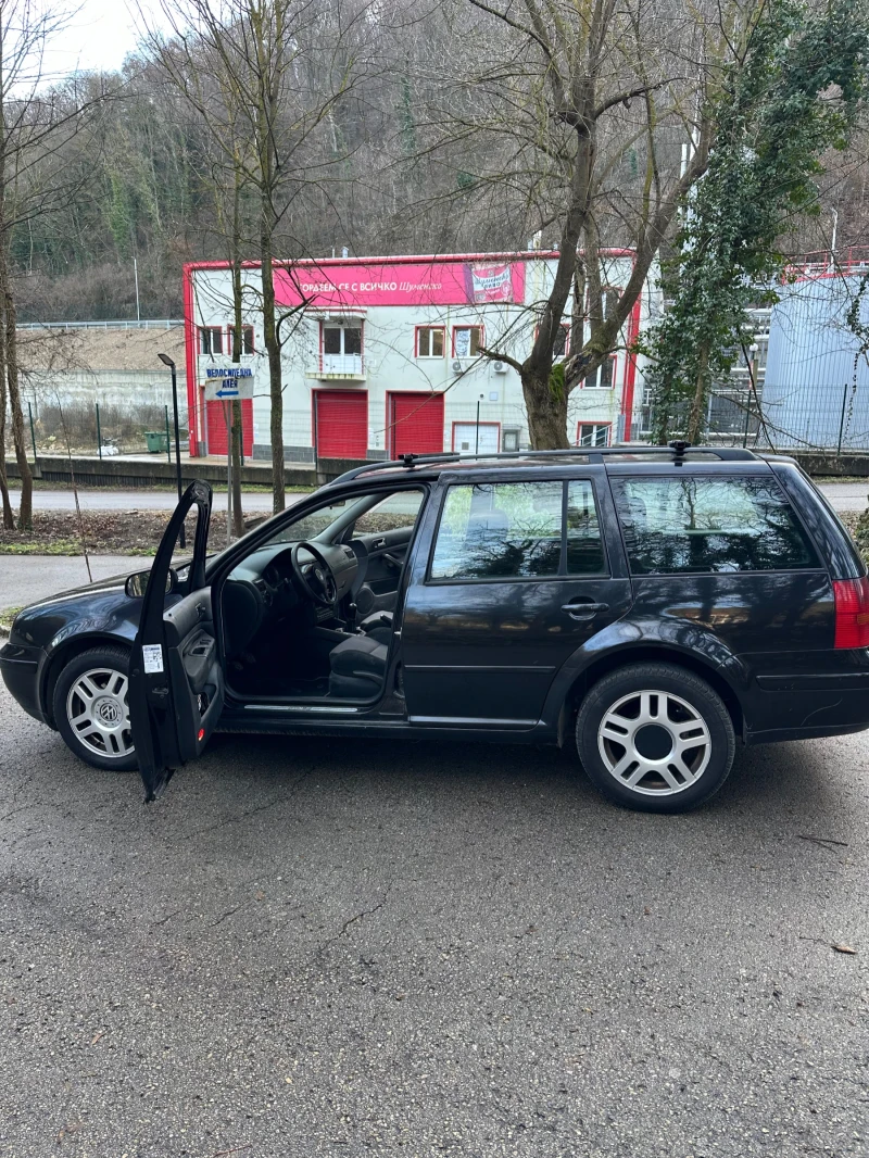 VW Golf, снимка 8 - Автомобили и джипове - 48603359