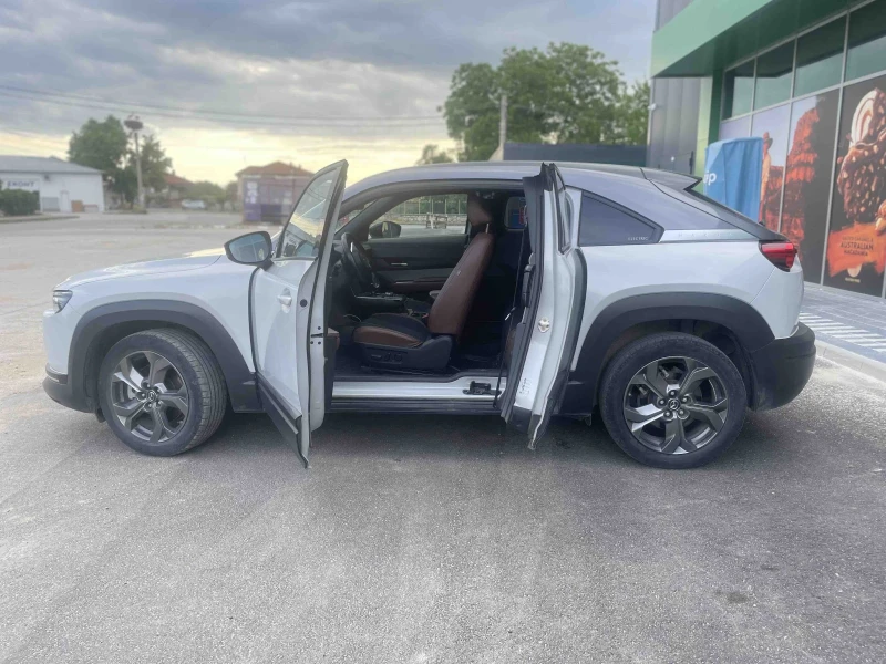 Mazda MX-30 E-SKYACTIVE , снимка 6 - Автомобили и джипове - 50306418