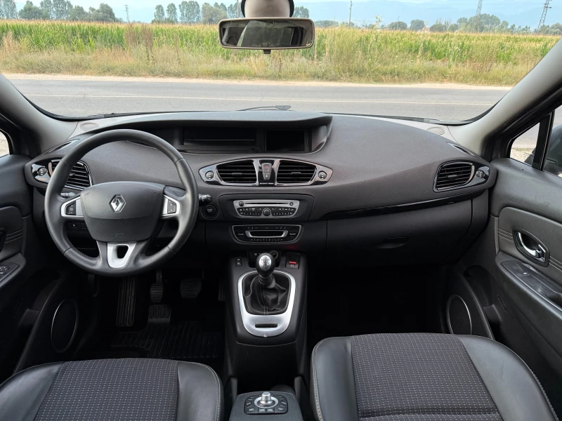 Renault Scenic 1.5 DCI Навигация/Темпомат/Собствен лизинг, снимка 13 - Автомобили и джипове - 51593842
