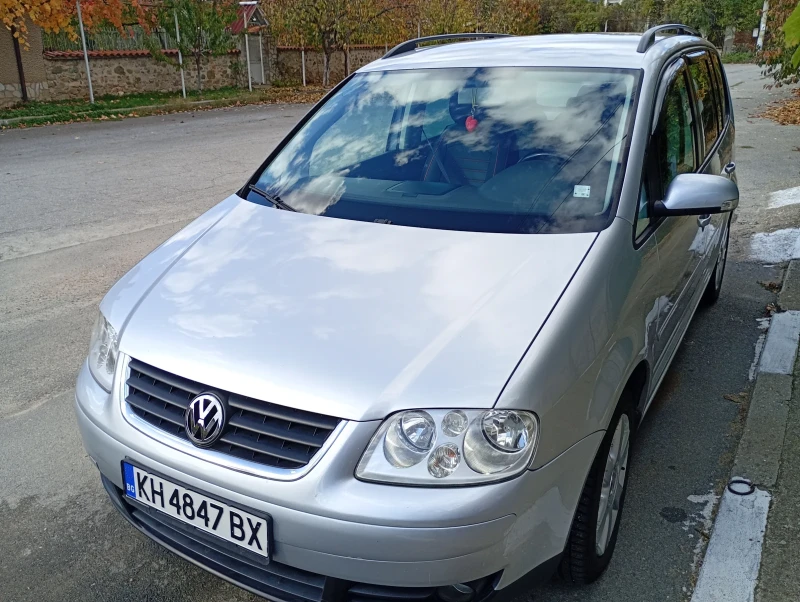 VW Touran, снимка 9 - Автомобили и джипове - 52590171