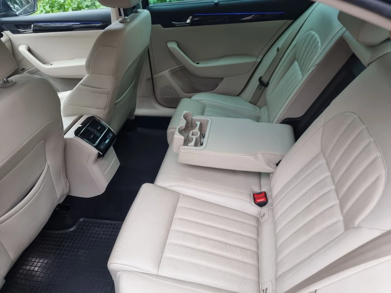 Skoda Superb, снимка 11 - Автомобили и джипове - 52888132