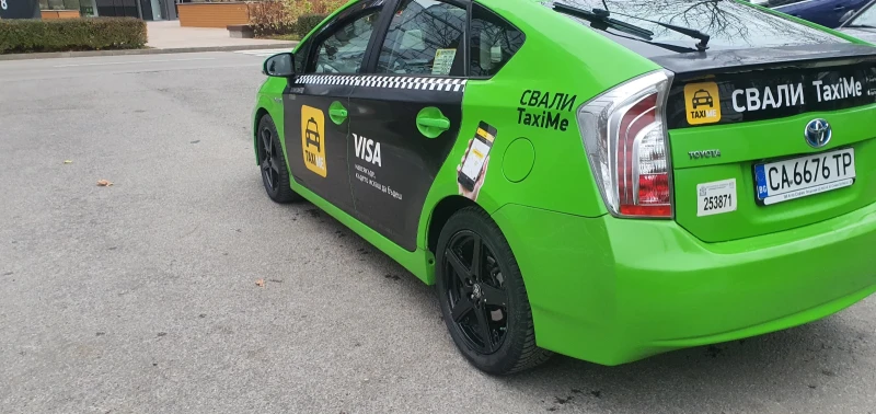 Toyota Prius Такси , снимка 3 - Автомобили и джипове - 53256548
