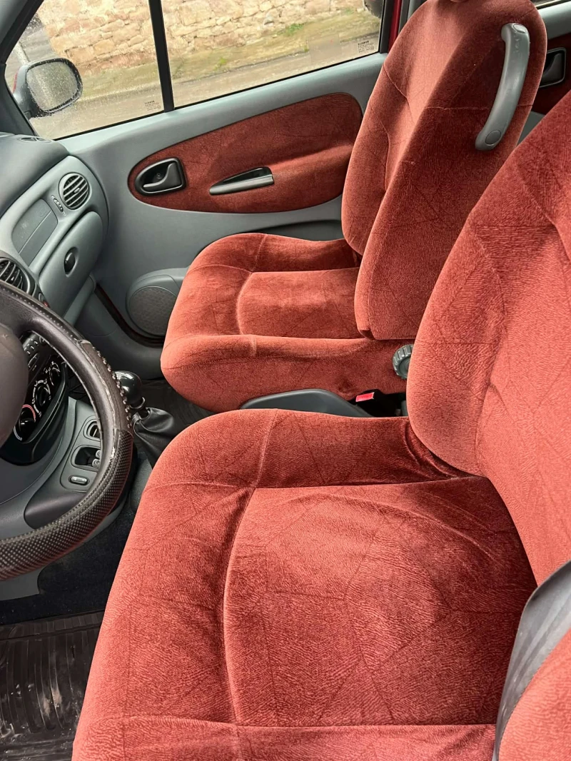 Renault Megane Scenic, снимка 4 - Автомобили и джипове - 53483270