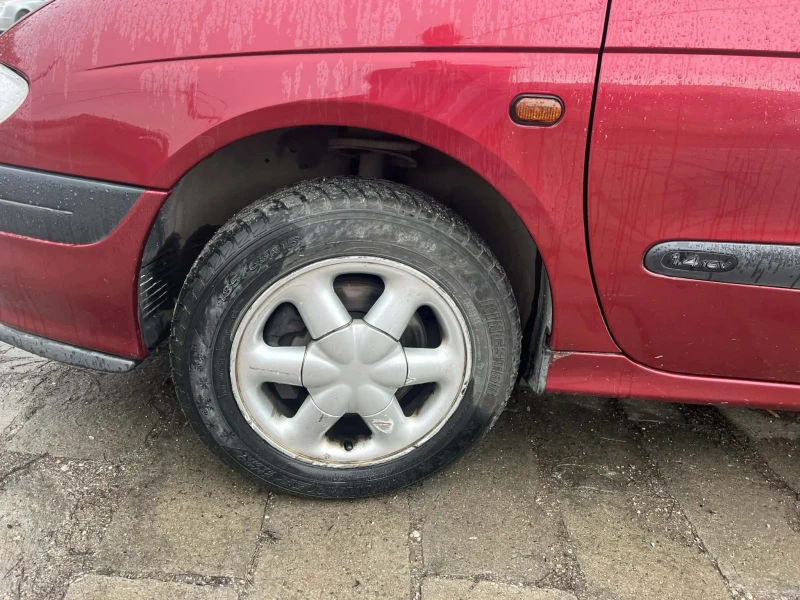 Renault Megane Scenic, снимка 6 - Автомобили и джипове - 53483270