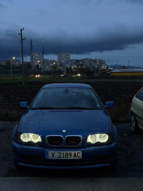 BMW 318 318i 1.9, снимка 11 - Автомобили и джипове - 52893821