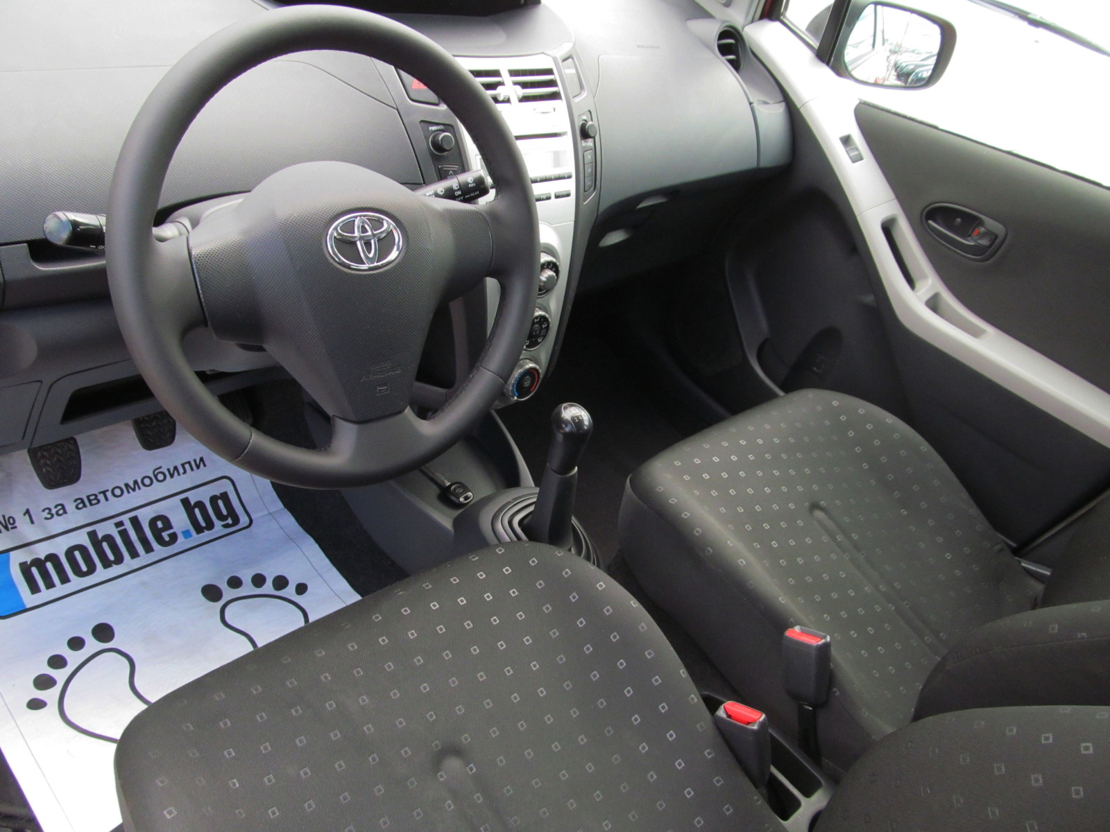 Toyota Yaris 1.3VVTi/LUNA - изображение 9