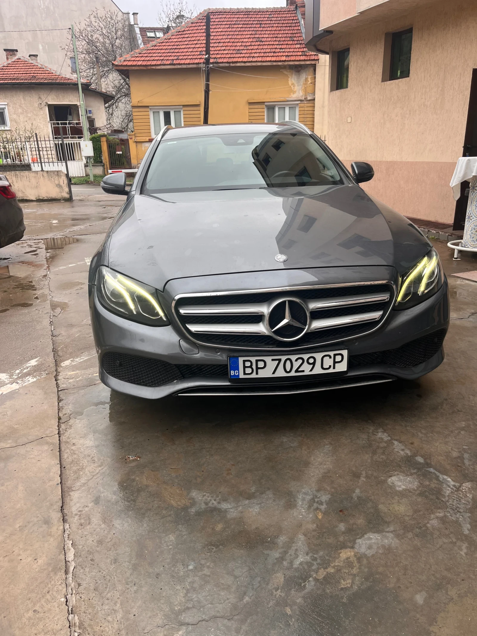Mercedes-Benz E 220 | Mobile.bg — изображение 1