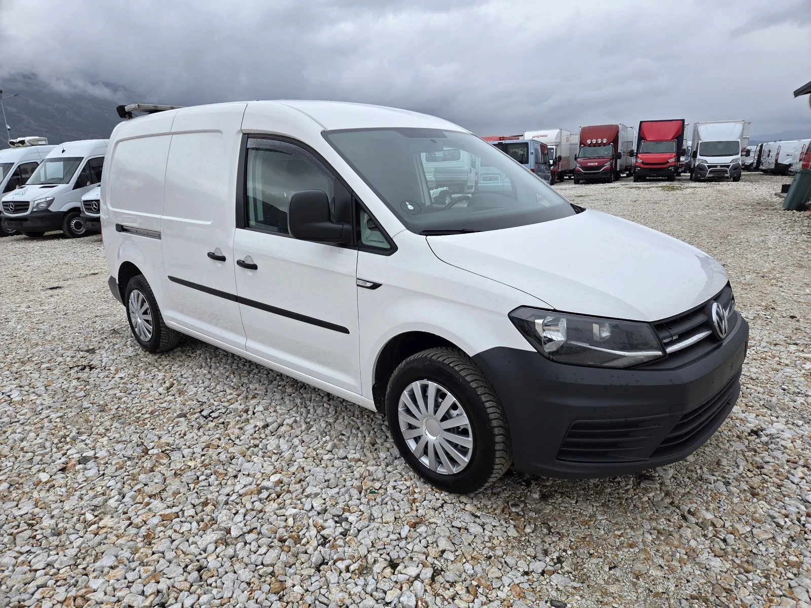 VW Caddy 2.0 TDI, DSG Автомат, Макси, Клима, Работилница - изображение 7