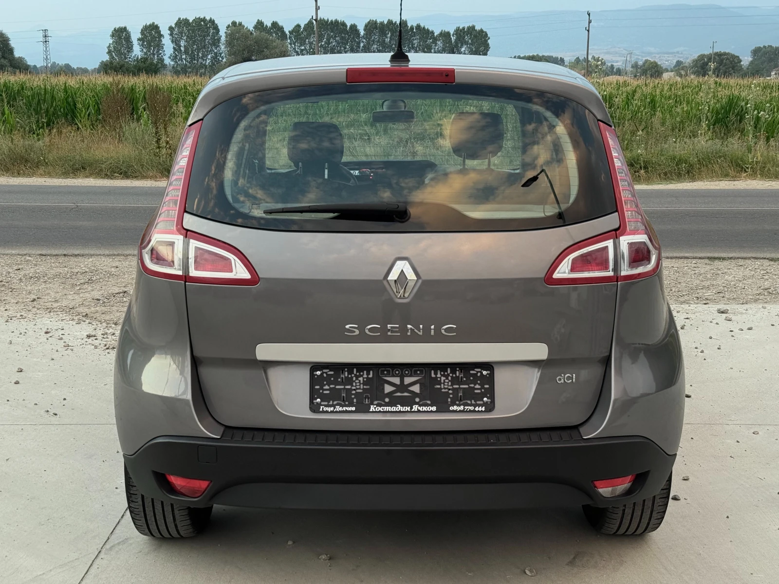Renault Scenic 1.5 DCI Навигация/Темпомат/Собствен лизинг - изображение 5