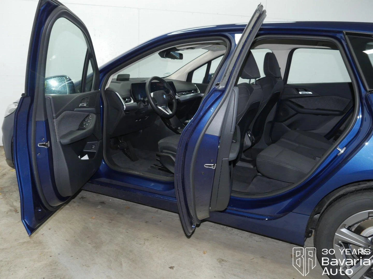 BMW 220 i Active Tourer Steptronic | Mobile.bg   5