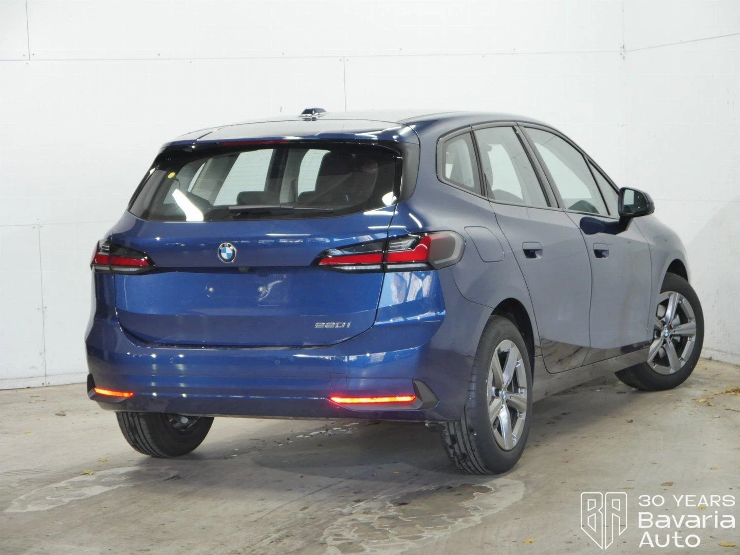 BMW 220 i Active Tourer Steptronic | Mobile.bg   3